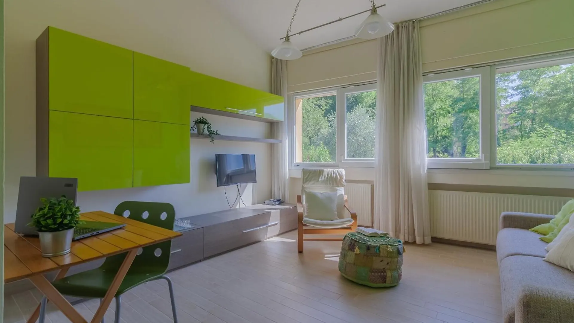 Xerxes House Apartment Varenna 0*,